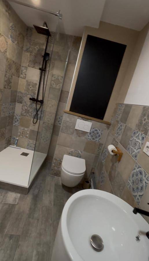 Location de vacances pour 14 personnes, avec jardin et piscine ainsi que jacuzzi et sauna, animaux acceptés à Vittefleur - 4