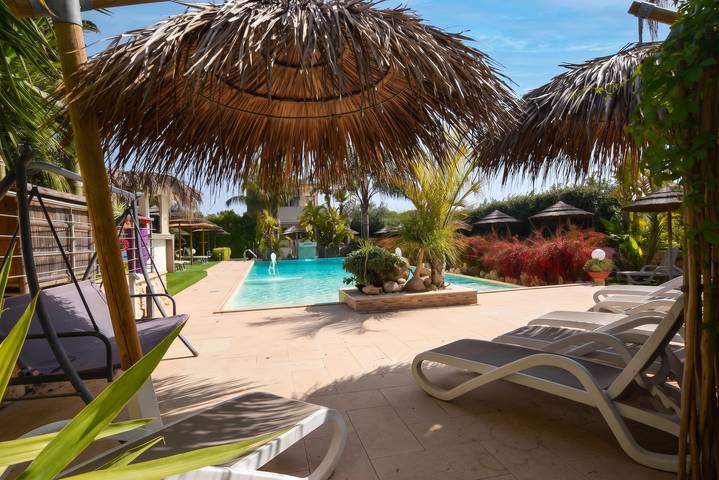 Appartamento intero, Appartamento spazioso a Pozzallo, vista mare, piscina condivisa in Tegolaio, Pozzallo