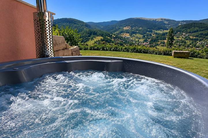Villa pour 10 personnes, avec Jacuzzi et Terrasse ainsi que Jardin et Sauna