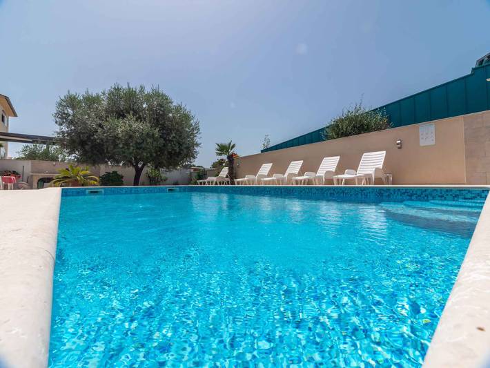 Studio für 2 Personen, mit Garten und Balkon in Peroj - 2