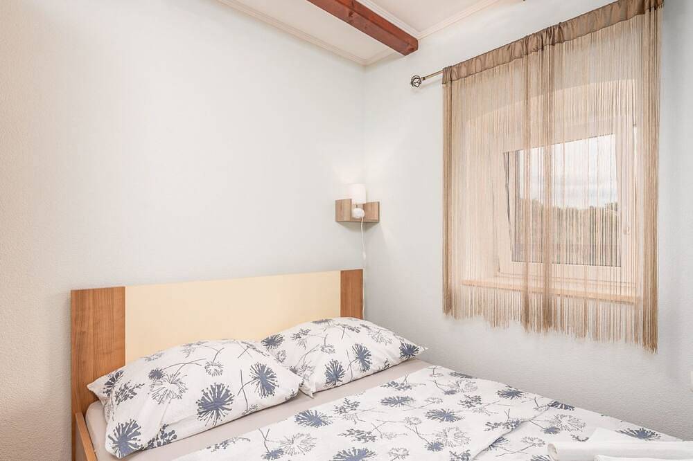 Ganze Wohnung, Appartement in Soline mit Großer Terrasse in Soline, Krk