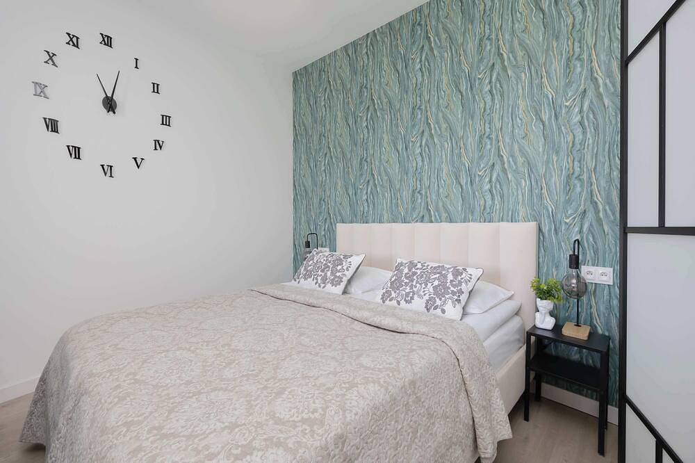 Ganze Wohnung, Modernes Studio mit Terrasse | Swimmingpool und Parkplatz in Masowien