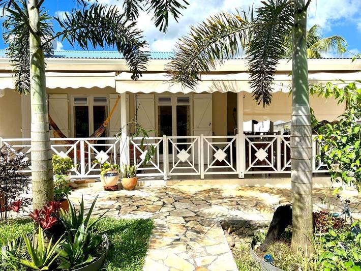 Appartement de vacances pour 2 personnes, avec jacuzzi et jardin, animaux acceptés