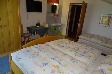 Ferienhaus für 3 Personen, mit Balkon und Sauna sowie Garten in Faistenau