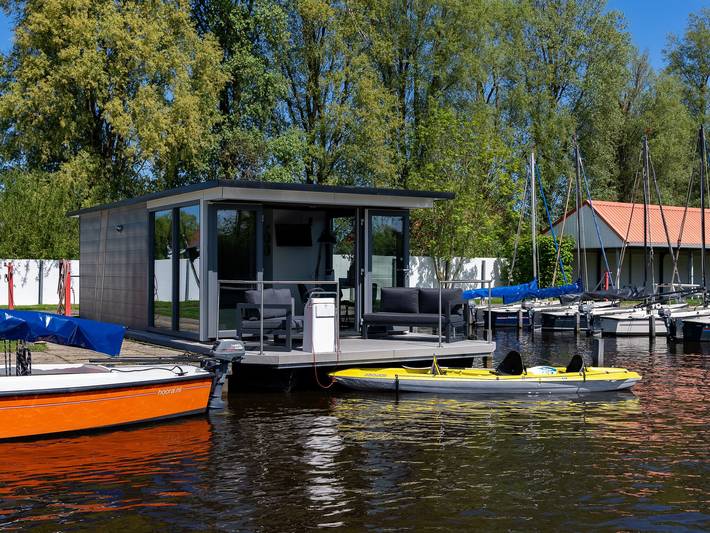 Hausboot für 4 Personen, mit Terrasse am Ijsselmeer