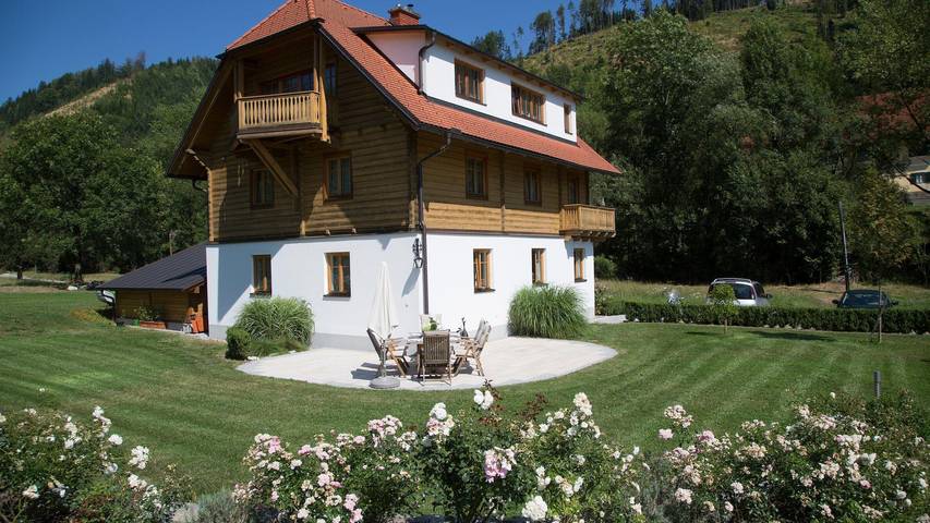 Ferienwohnung für 5 Personen, mit Balkon und Terrasse sowie Garten in Graz & Umgebung