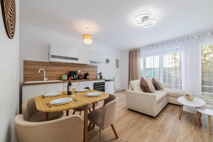 Gîte pour 6 personnes, avec balcon à Champigny-sur-Marne - 2