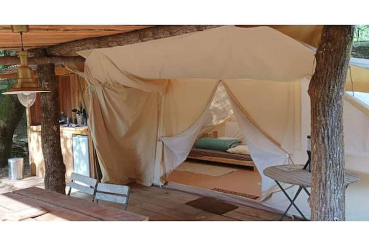 Gîte pour 5 personnes, avec Jacuzzi et Jardin à Saint-Éloy-les-Tuileries