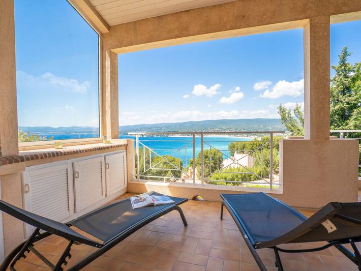 Ferienhaus für 10 Personen, mit Garten und Pool sowie Balkon und Ausblick an der Côte d'Azur - 2