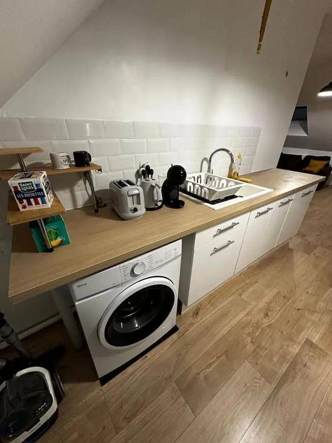 Appartement entier, Two-Bedroom Apartment in Ruillé-en-Champagne, Sarthe