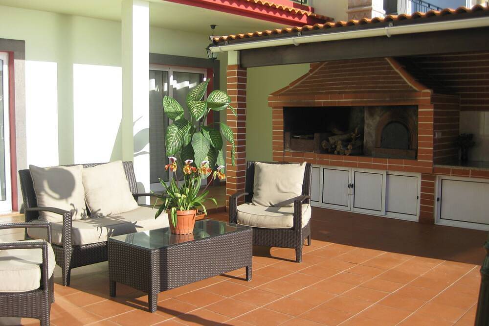 Sunny Villa - Vista al mar, barbacoa y piscina privada in Pináculo, Ponta do Sol