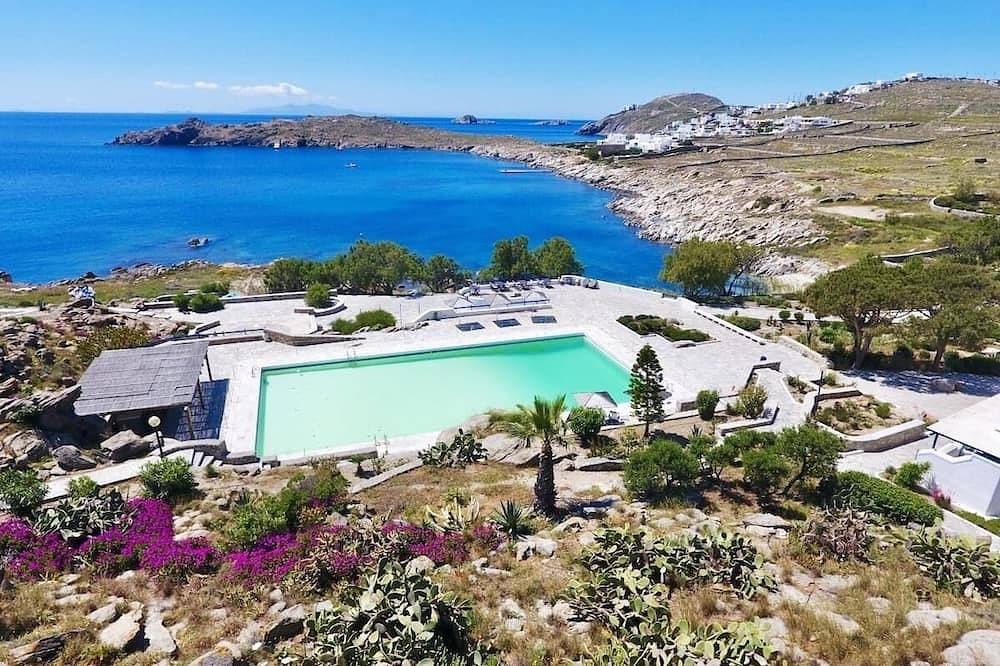 Neues Angebot Haus mit großem Pool und privatem Strand in Agios Ioannis Diakoftis, Mykonos