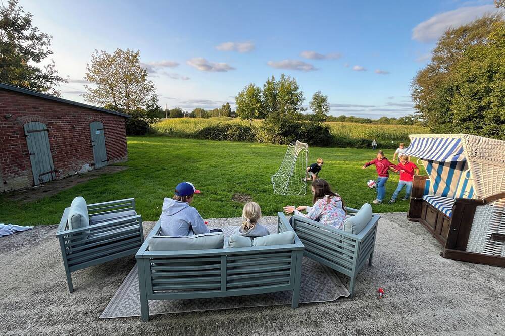 Captains Lodge - Badewanne, Dusche, Terrasse, Grill, abgelegen und Strandnah in Quern, Steinbergkirche