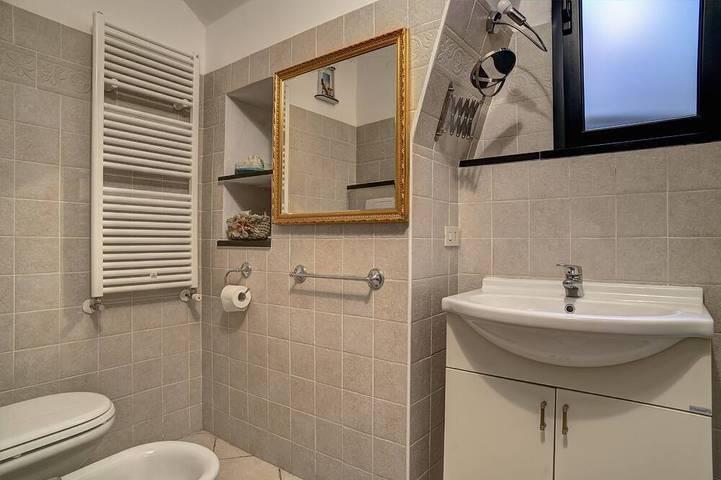 Gîte pour 6 personnes, avec jardin à Diano San Pietro - 2