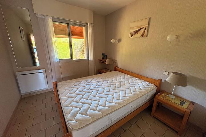 Location de vacances pour 2 personnes, avec piscine ainsi que jardin et terrasse, animaux acceptés à Eugénie-les-Bains - 4