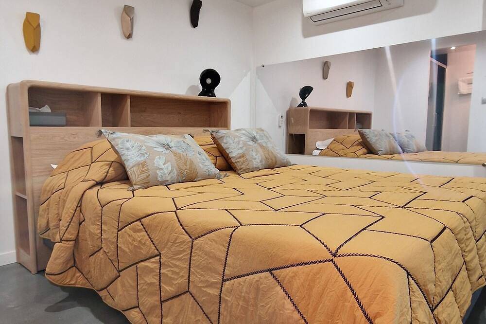 Apartamento entero, Jacuzzi et Jardin Privé à Allauch Chambre Cigale in Allauch, Marsella region