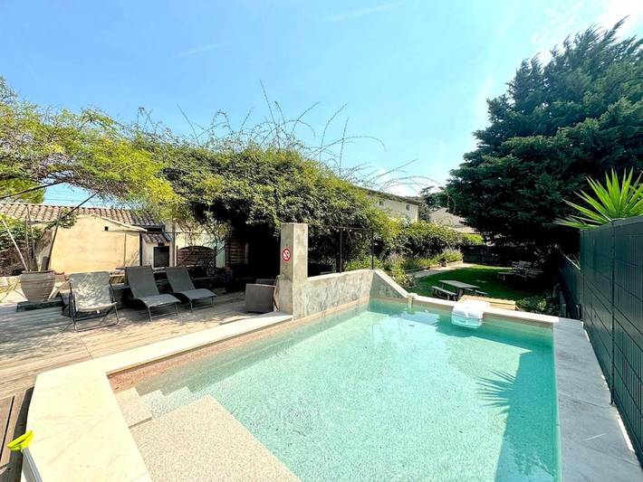 Appartement de vacances pour 4 personnes, avec Terrasse ainsi que Jardin et Piscine