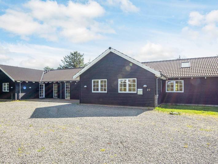 Vakantiehuis voor 24 personen, with Terras and Zwembad as well as Sauna in Blåvand