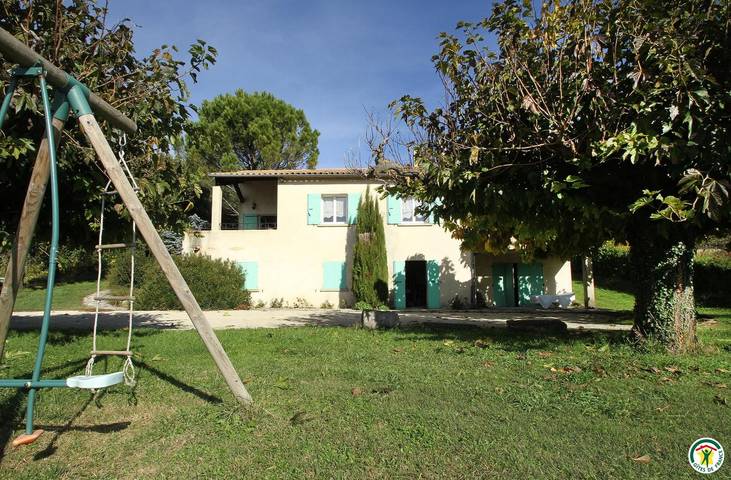 Gîte pour 6 personnes, avec jardin ainsi que vue et terrasse, animaux acceptés à Les Granges-Gontardes