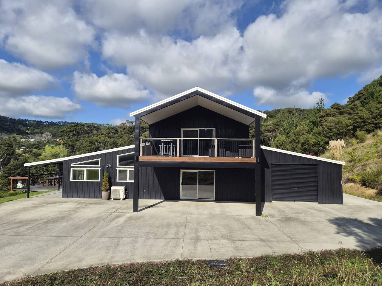Das Black Barn Valley Retreat in Auckland Council