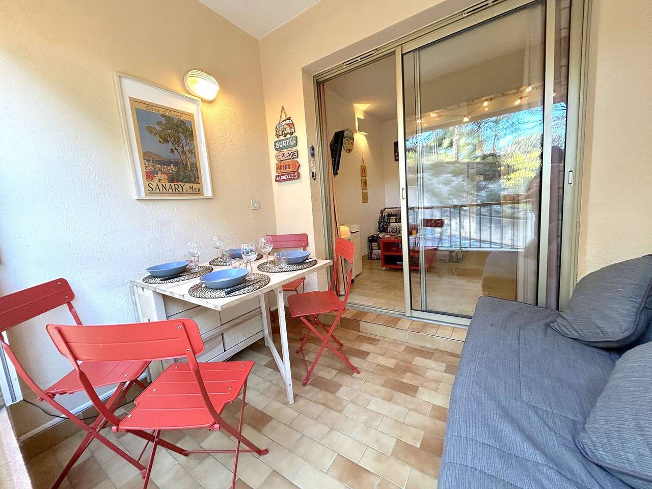 Appartement entier, Studio au calme avec piscine à Sanary-sur-Mer in Sanary-sur-Mer, Région de Toulon