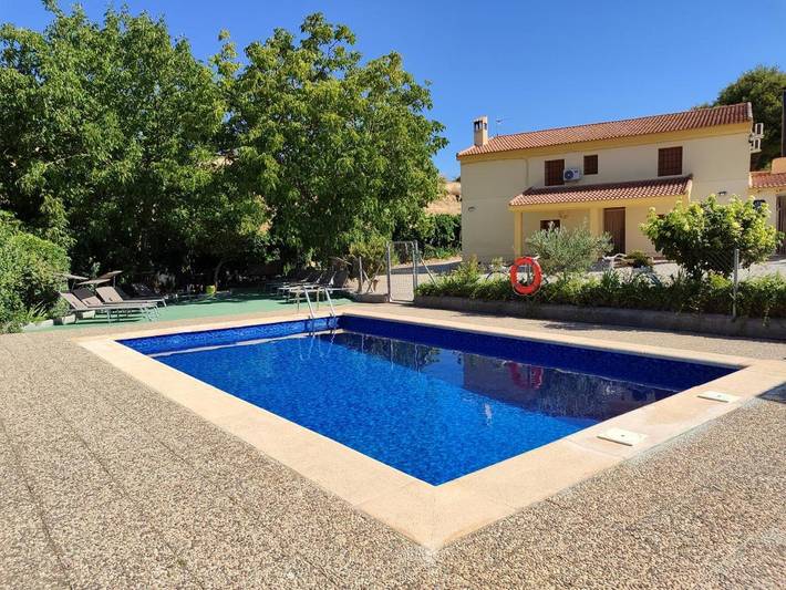 Casa rural para 13 personas, con Terraza y Jardín además de Piscina y Vistas en Pozo Alcón
