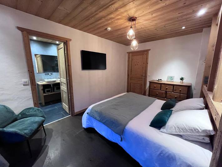 Chambre d’hôte pour 15 personnes, avec jardin et jacuzzi à Les Gets - 4