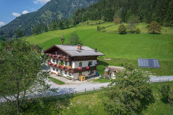 Chalet für 4 Personen, mit Balkon und Terrasse in Bad Hofgastein