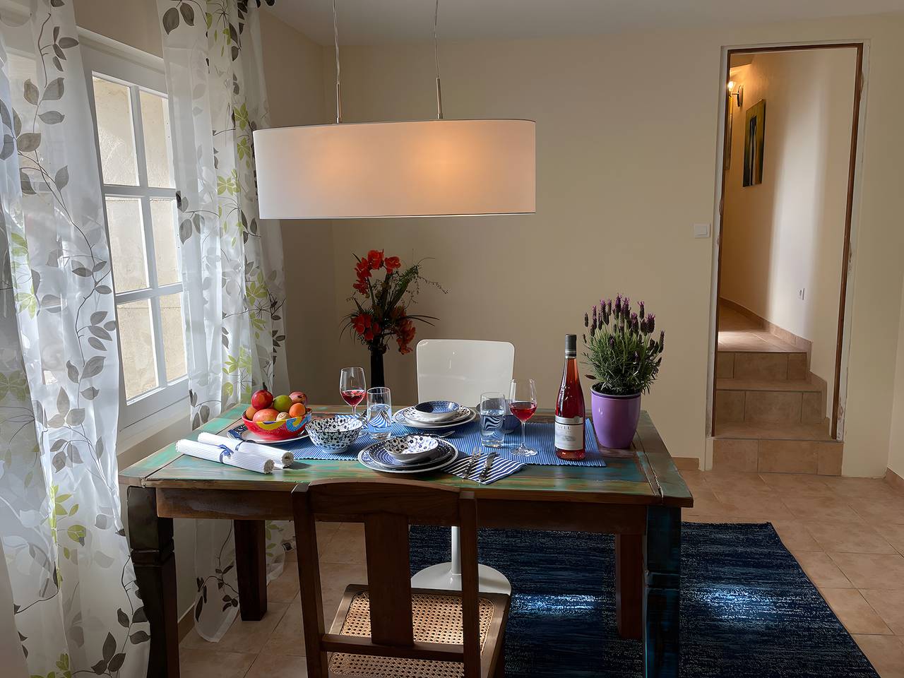 Appartement entier, Gîte bleu - Paradis de Provence in Le Pin, Région de Nîmes