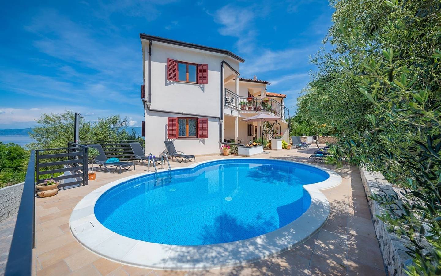 Ganzes Studio, Lara 9 - Shared Pool, Sauna, Jacuzzi in Drenje, Ostküste Istrien