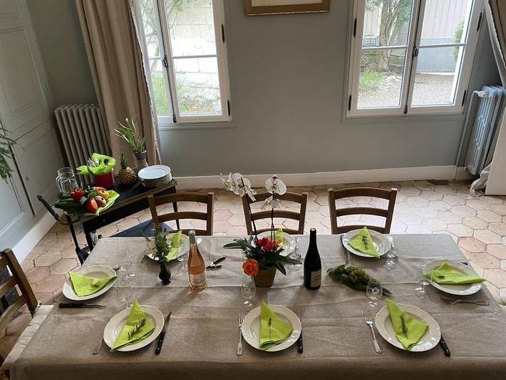 Location de vacances pour 8 personnes, avec jardin à Allonnes - 2