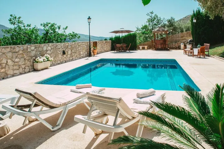 Apartamento de vacaciones para 3 personas, con vistas al lago y vistas además de piscina y jardín - 1