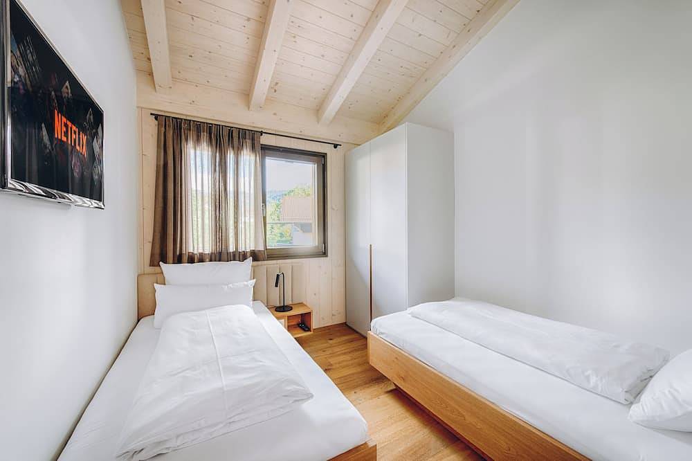 Riverside Chalet Dreitorspitz - with infrared sauna, mountain views in Garmisch-Partenkirchen, Bayerische Alpen