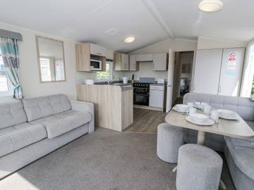 Caravan for 6 People in Cumbria, North West England, Photo 3