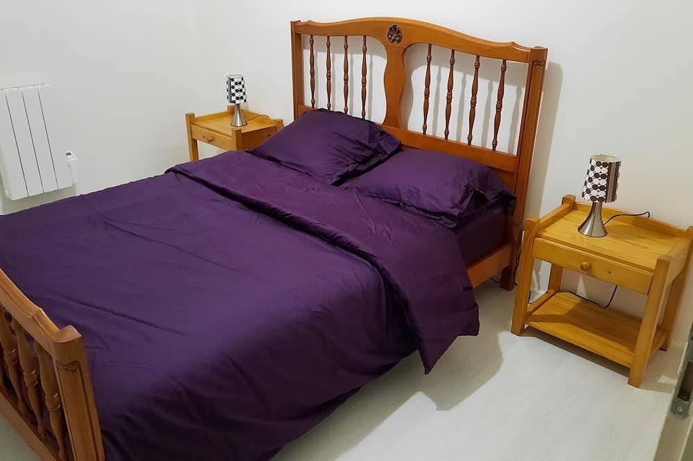 Entire apartment, Quiet apartment near Chartres city center in Lèves, Chartres region