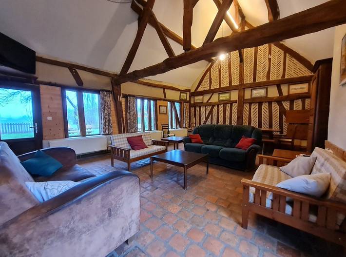 Gîte pour 15 personnes, avec Terrasse et Jardin