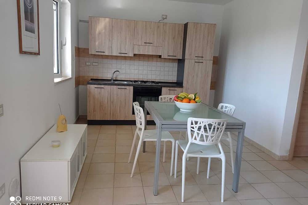 Apartamento entero, Vacation home in the village blue shore 500 m from the sea with beautiful swimming pool in Policoro, Golfo de Tarento