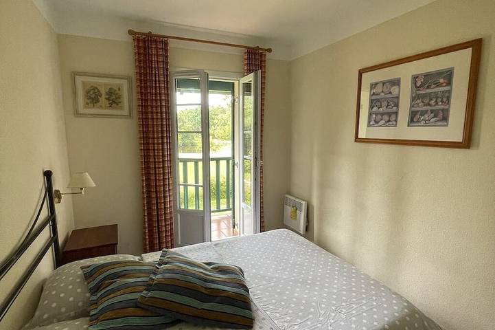 Location de vacances pour 5 personnes, avec piscine ainsi que balcon et jardin dans Golf De Moliets Moliets Et Maa - 2