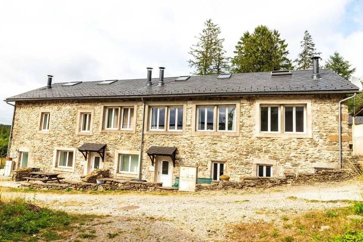 Location de vacances pour 8 personnes, avec jardin à Le Soulié