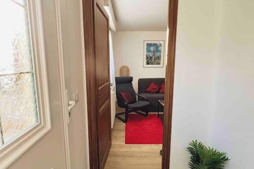 Entire apartment, Sunny apartment 15 minutes from Paris in Vitry-sur-Seine, Val-de-Marne