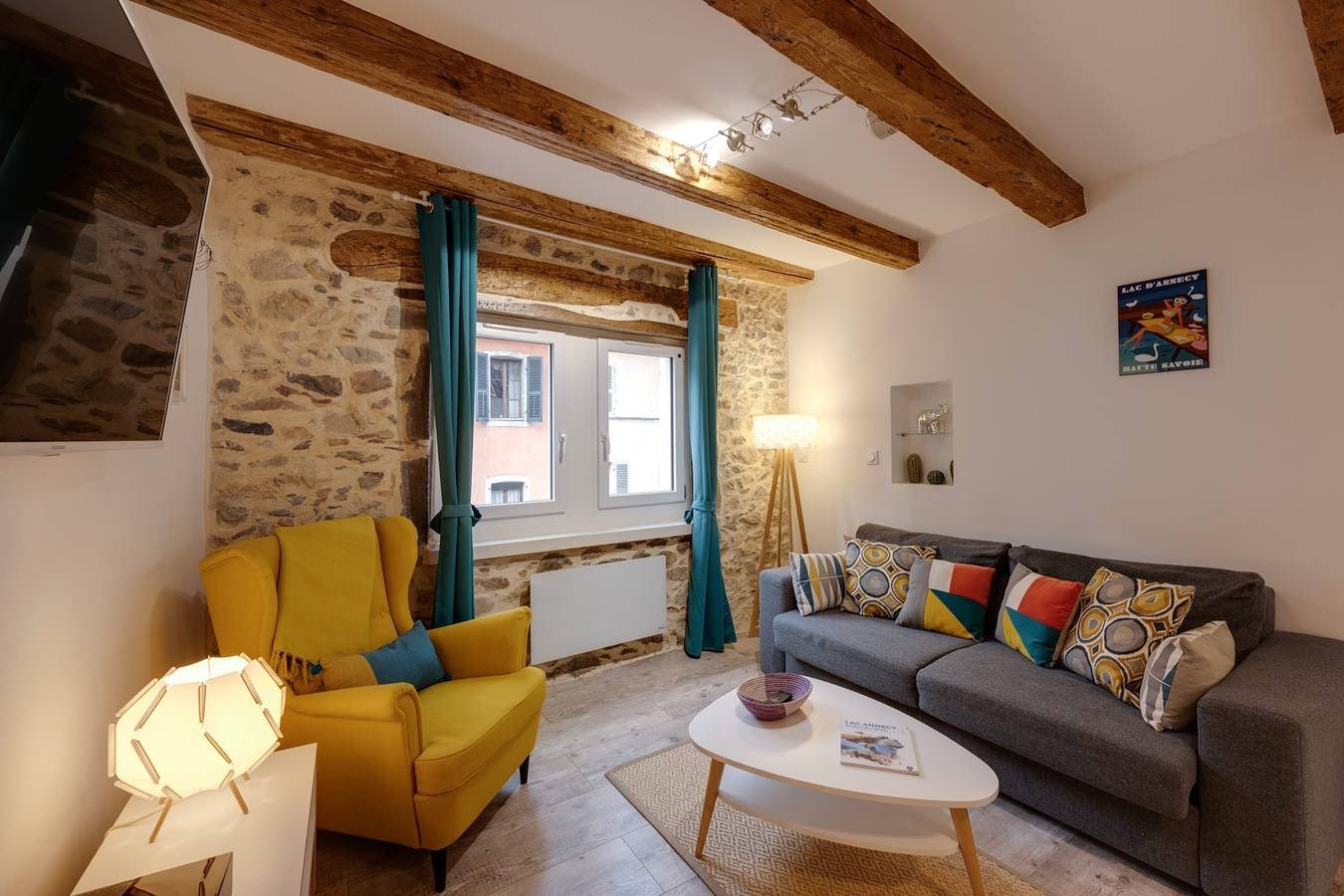 Vacation Rental for 4 Guests in Annecy, Annecy (commune)