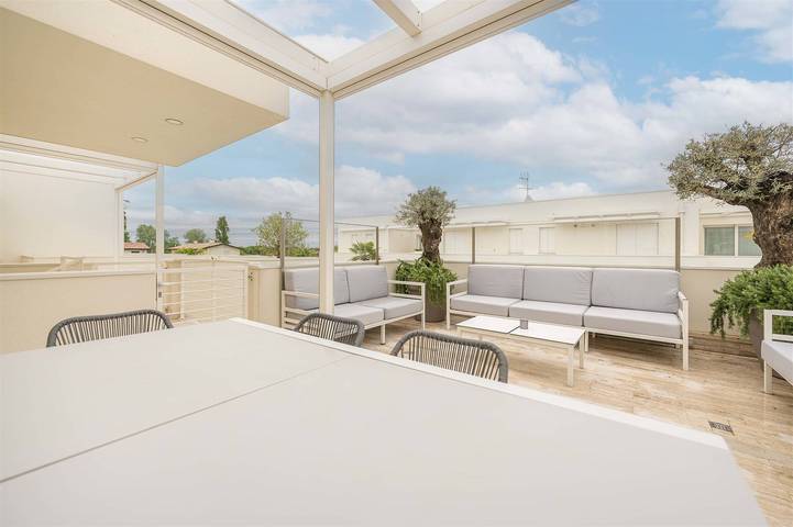 Ferienwohnung für 6 Personen, mit Terrasse und Ausblick sowie Pool, mit Haustier in Jesolo - 3