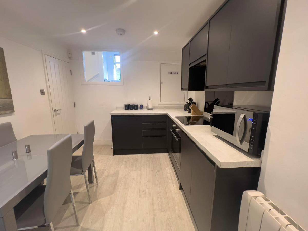 Geheel vakantieappartement, Apartmentsleeps8-Wifi-Famillyfriendly-Citycentre in Royal Tunbridge Wells, Kent