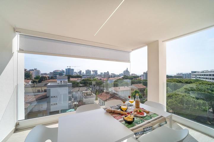 Ferienwohnung für 6 Personen, mit Balkon/Terrasse und Meerblick in Lignano Sabbiadoro