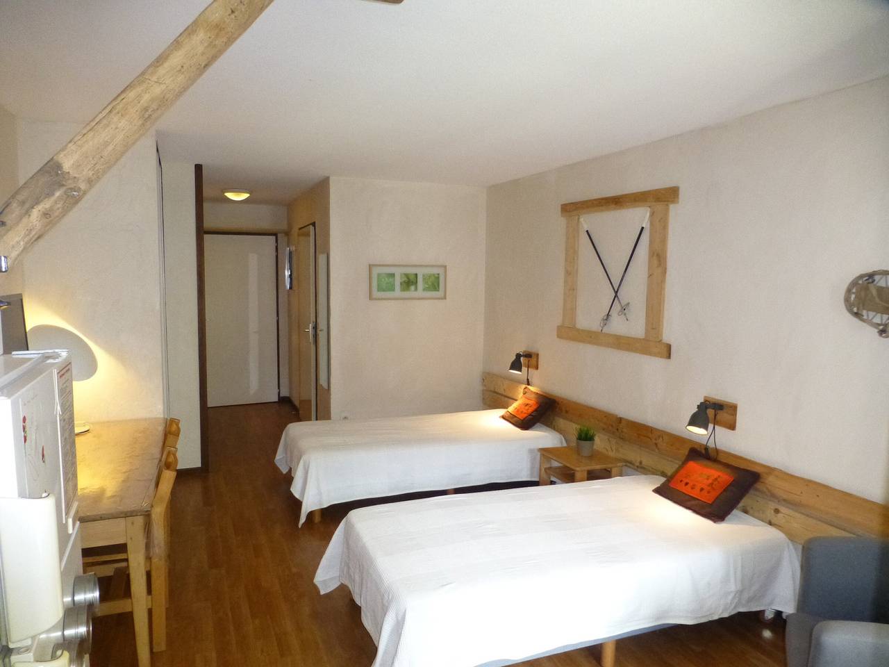 Studio entier, Studio lumineux 2* avec balcon, animaux acceptés et parking in Brides-les-Bains, Massif de la Vanoise