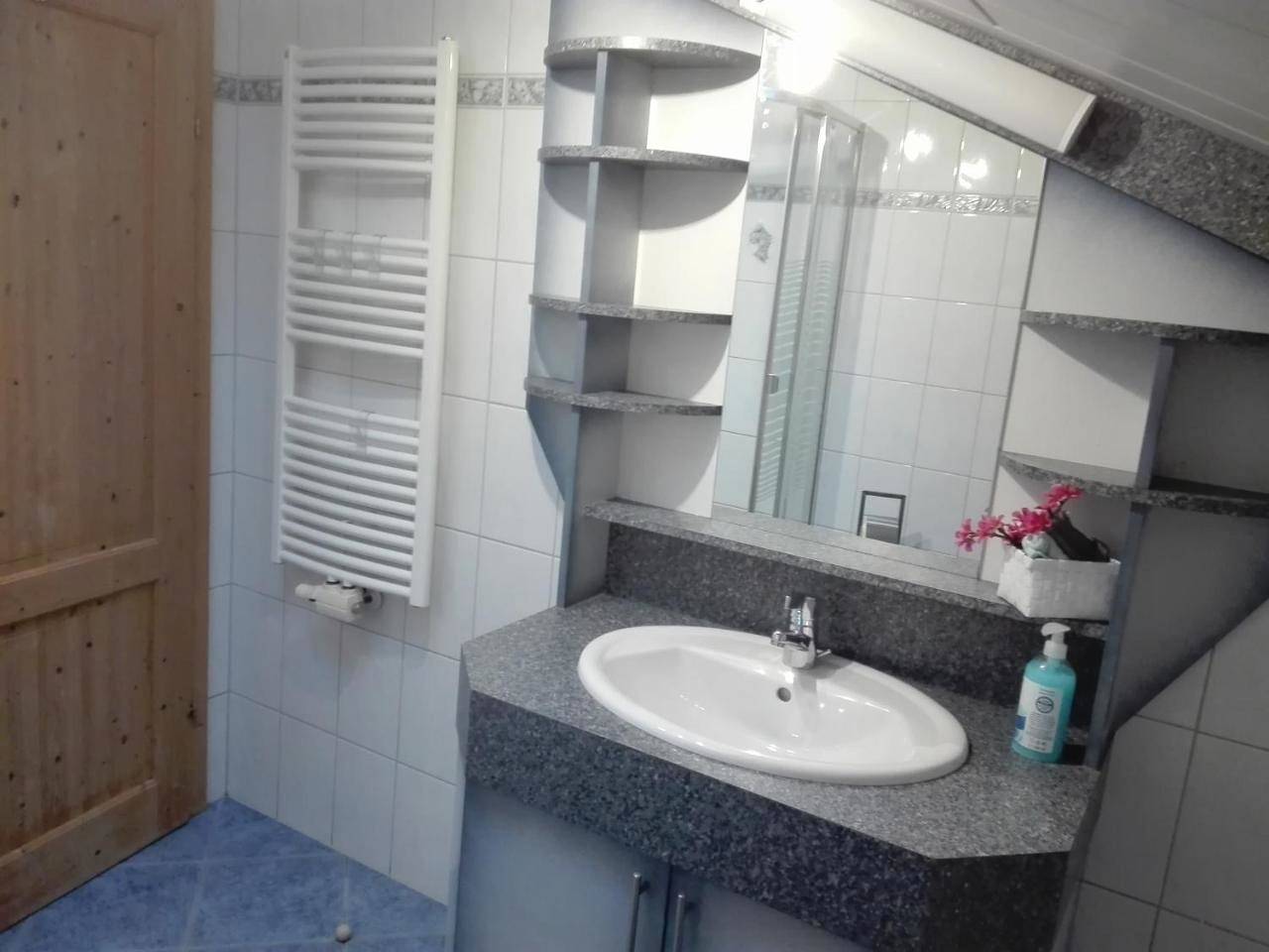 Ganze Wohnung, Three-Bedroom Apartment in Matrei in Osttirol, Bezirk Lienz