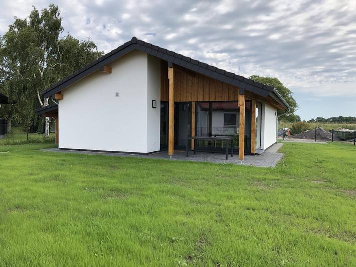 Bungalow für 5 Personen, mit Garten und Terrasse in Butjadingen