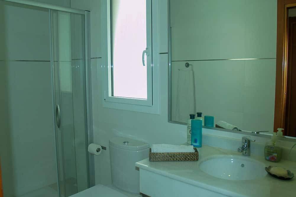 Entire apartment, Nerja Paradise Rentals - Apartment Plaza de España in Nerja Centre, Nerja
