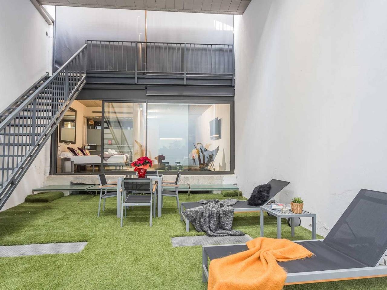 Ganze Ferienwohnung, Charmante Wohnung mit Gemeinschaftsterrasse in Sant Gervasi in Barcelona Zentrum, Barcelona