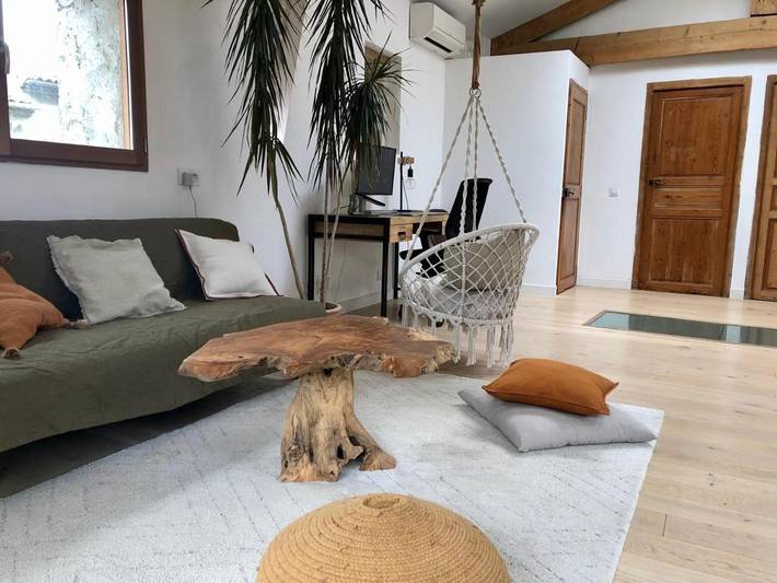 Location de vacances pour 4 personnes, avec piscine ainsi que terrasse et jardin à Saint-Clément - 4